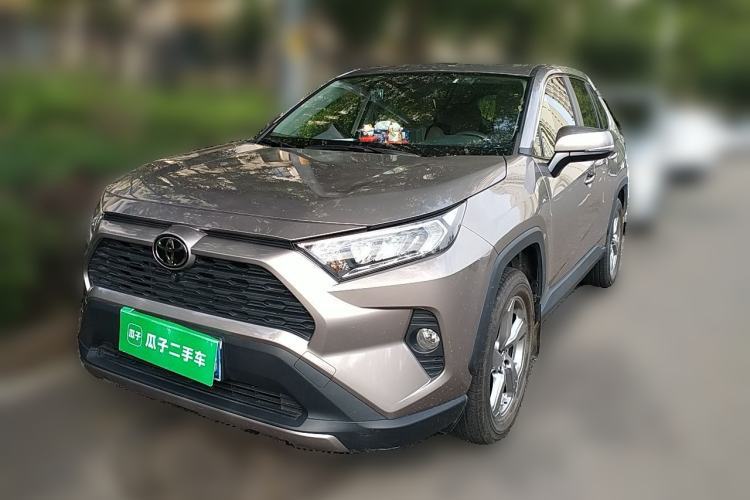 Ojetý Toyota RAV4 2021 2.0L CVT Two-Wheel Drive Fashion Edition Guazi used car, China used car export, Used car for sale, Used  cars, Cheapest cars for sale