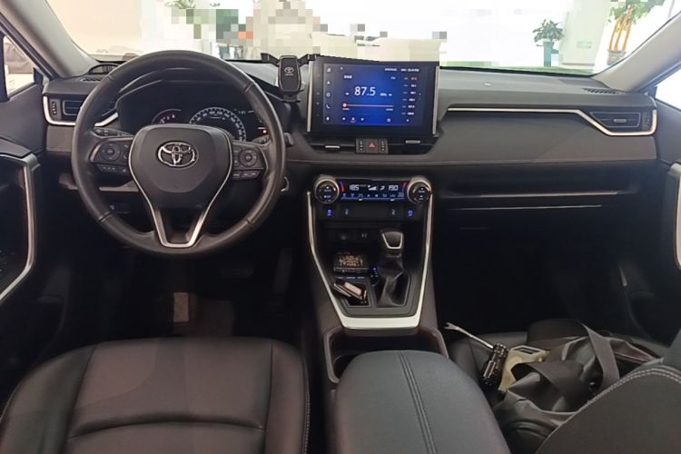 Used Toyota RAV4 2021 2.0L CVT Two-Wheel Drive Fashion PLUS Edition Center Console