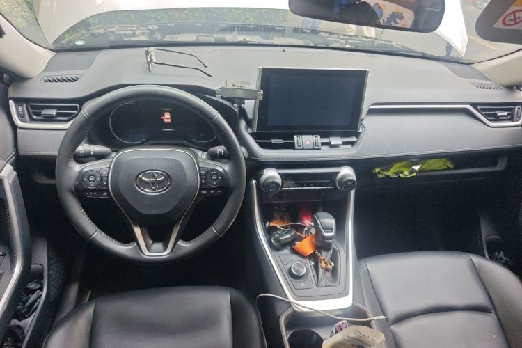 Used Toyota RAV4 2021 Dual-Engine 2.5L E-CVT Four-Wheel Drive Elite PLUS Edition Center Console