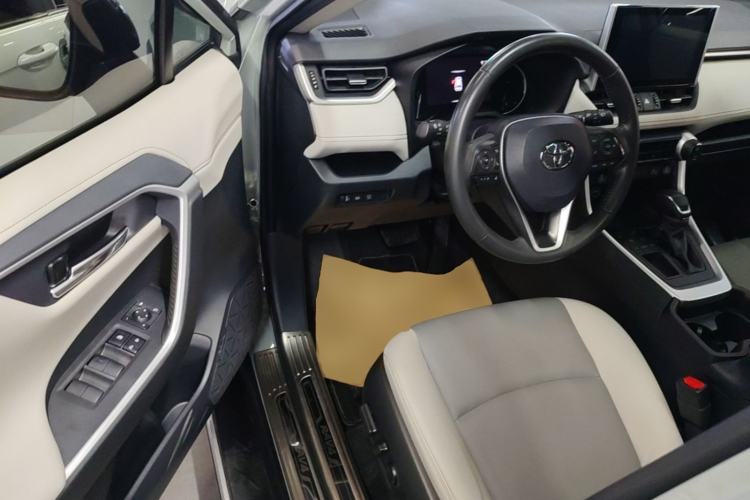 Used Toyota RAV4 2021 2.0L CVT Two-Wheel Drive Fashion PLUS Edition Driver Seat