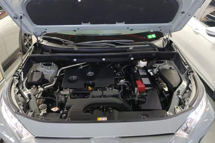 Used Toyota RAV4 2021 2.0L CVT Two-Wheel Drive Fashion PLUS Edition Engine Bay