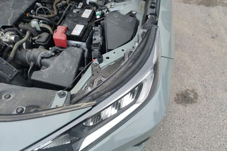 Used Toyota RAV4 2021 2.0L CVT 4x4 Style PLUS Edition Engine Bay Left