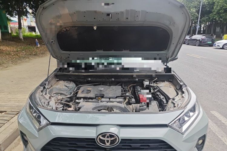 Used Toyota RAV4 2021 2.0L CVT Two-Wheel Drive Fashion Edition Engine Bay
