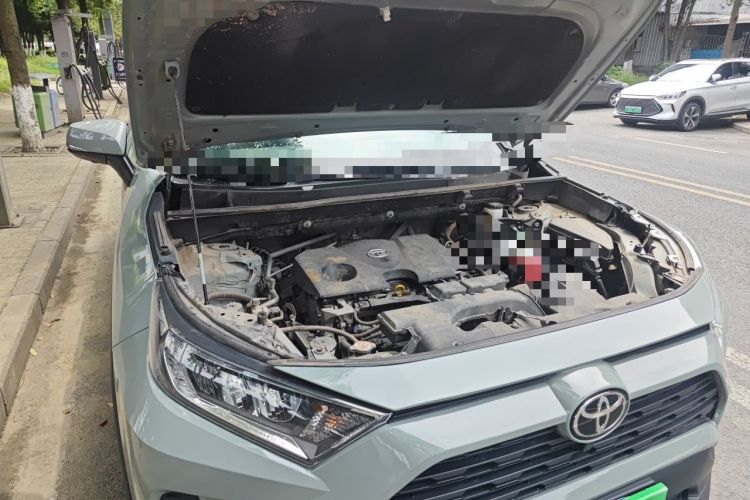 Used Toyota RAV4 2021 2.0L CVT Two-Wheel Drive Fashion Edition Engine Bay Right