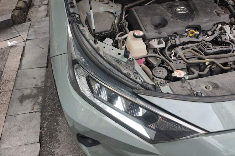 Used Toyota RAV4 2021 Dual-Engine 2.5L E-CVT Four-Wheel Drive Elite PLUS Edition Engine Bay Right