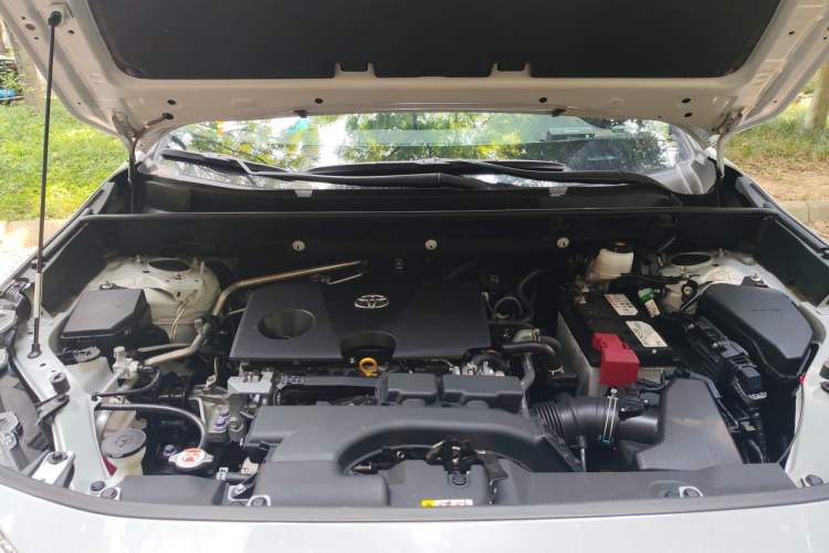 Used Toyota RAV4 2021 2.0L CVT Two-Wheel Drive Fashion PLUS Edition Engine Bay