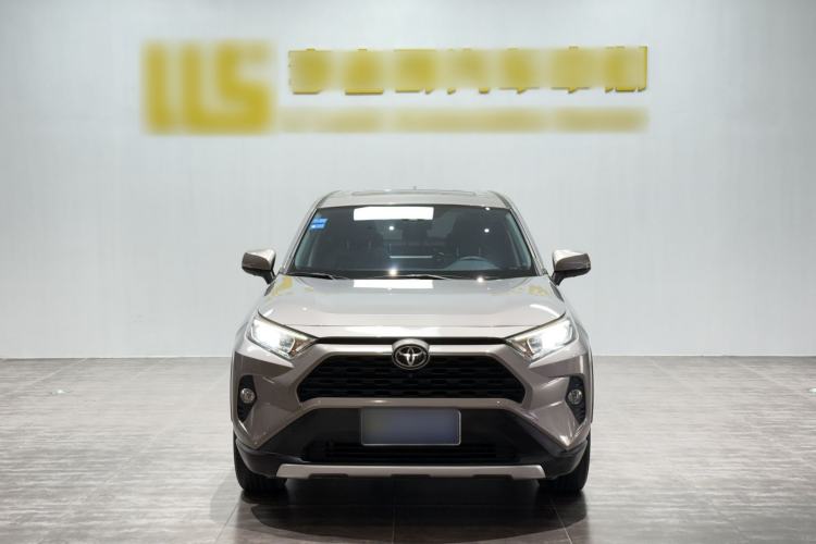 Used Toyota RAV4 2021 2.0L CVT Two-Wheel Drive Fashion Edition Exterior 1