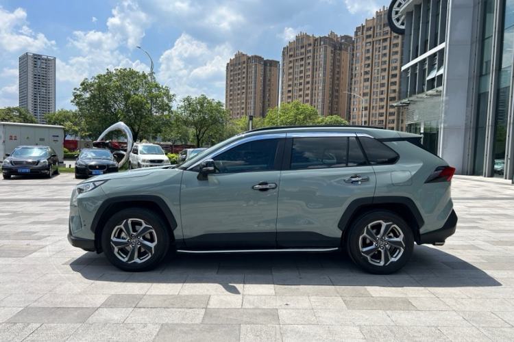 Used Toyota RAV4 2021 2.0L CVT Two-Wheel Drive Fashion PLUS Edition Exterior 10