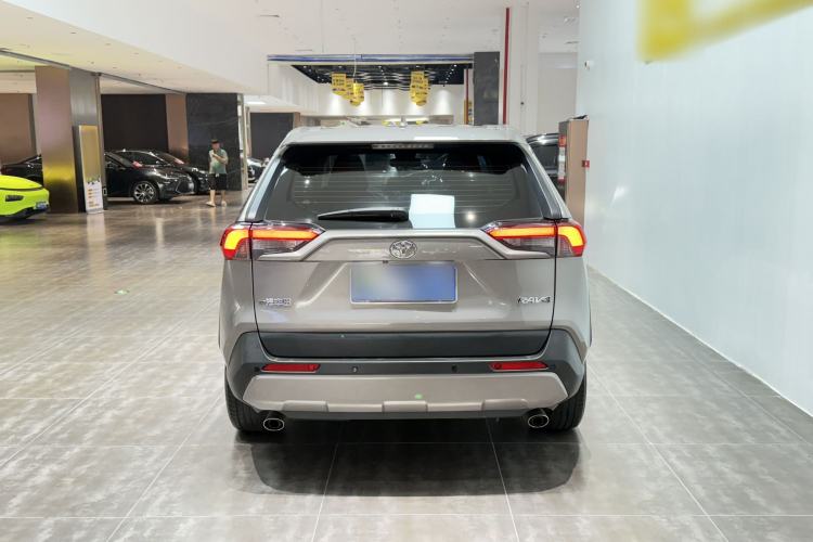 Used Toyota RAV4 2021 2.0L CVT Two-Wheel Drive Fashion Edition Exterior 5
