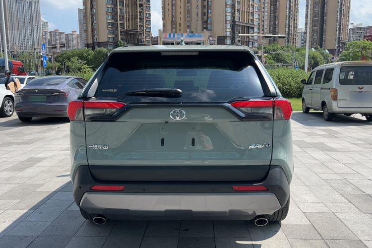 Used Toyota RAV4 2021 2.0L CVT Two-Wheel Drive Fashion PLUS Edition Exterior 8