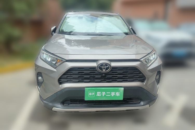 Used Toyota RAV4 2021 2.0L CVT Two-Wheel Drive Fashion PLUS Edition Front