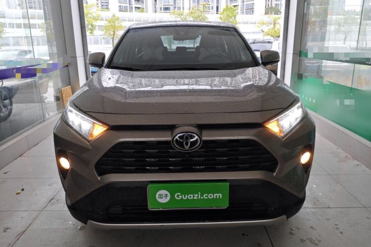 Used Toyota RAV4 2021 2.0L CVT Two-Wheel Drive Fashion Edition Front