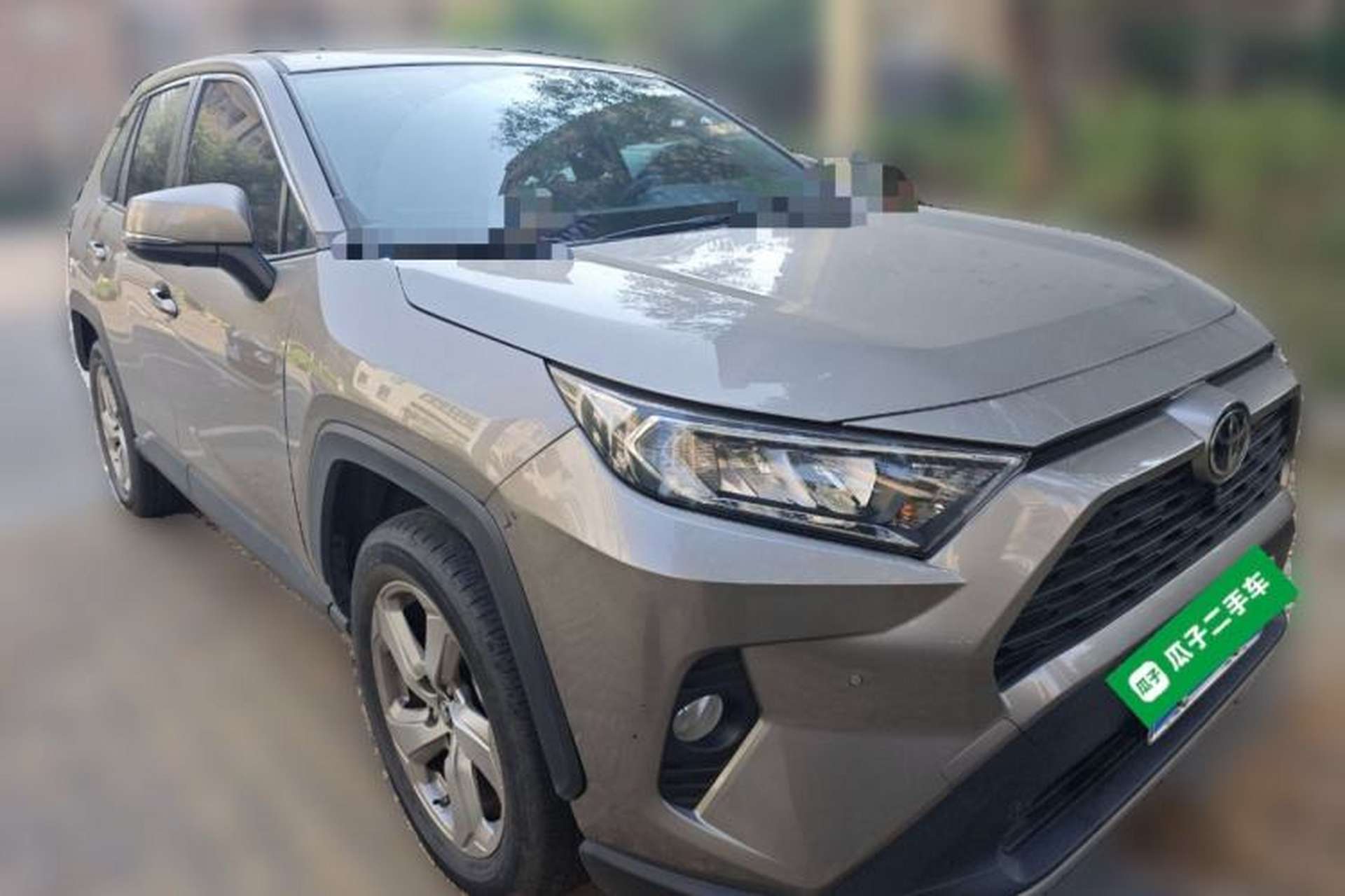 Used Toyota RAV4 2021 2.0L CVT Two-Wheel Drive Fashion Edition Front Right 45 Deg