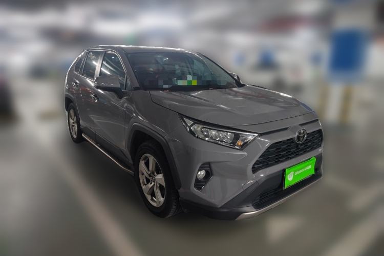 Used Toyota RAV4 2021 2.0L CVT Two-Wheel Drive Fashion Edition Front Right 45 Deg