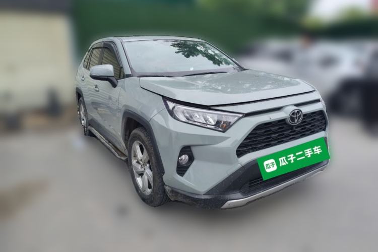 Used Toyota RAV4 2021 2.0L CVT 4x4 Style PLUS Edition Front Right 45 Deg