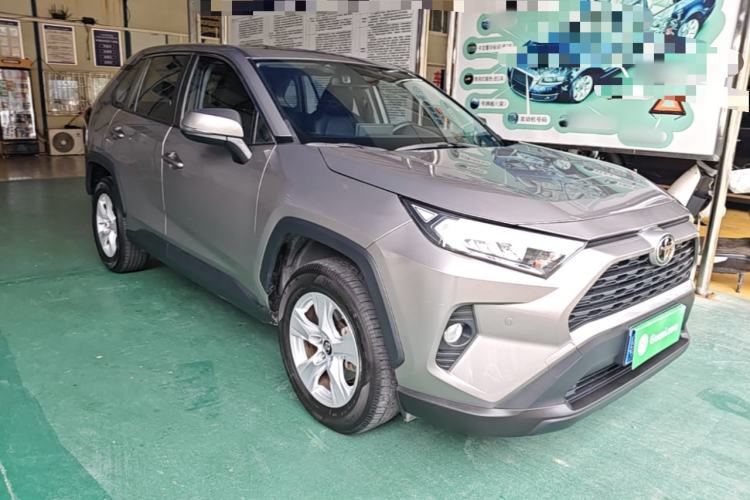 Used Toyota RAV4 2021 2.0L CVT Two-Wheel Drive Urban Edition Front Right 45 Deg
