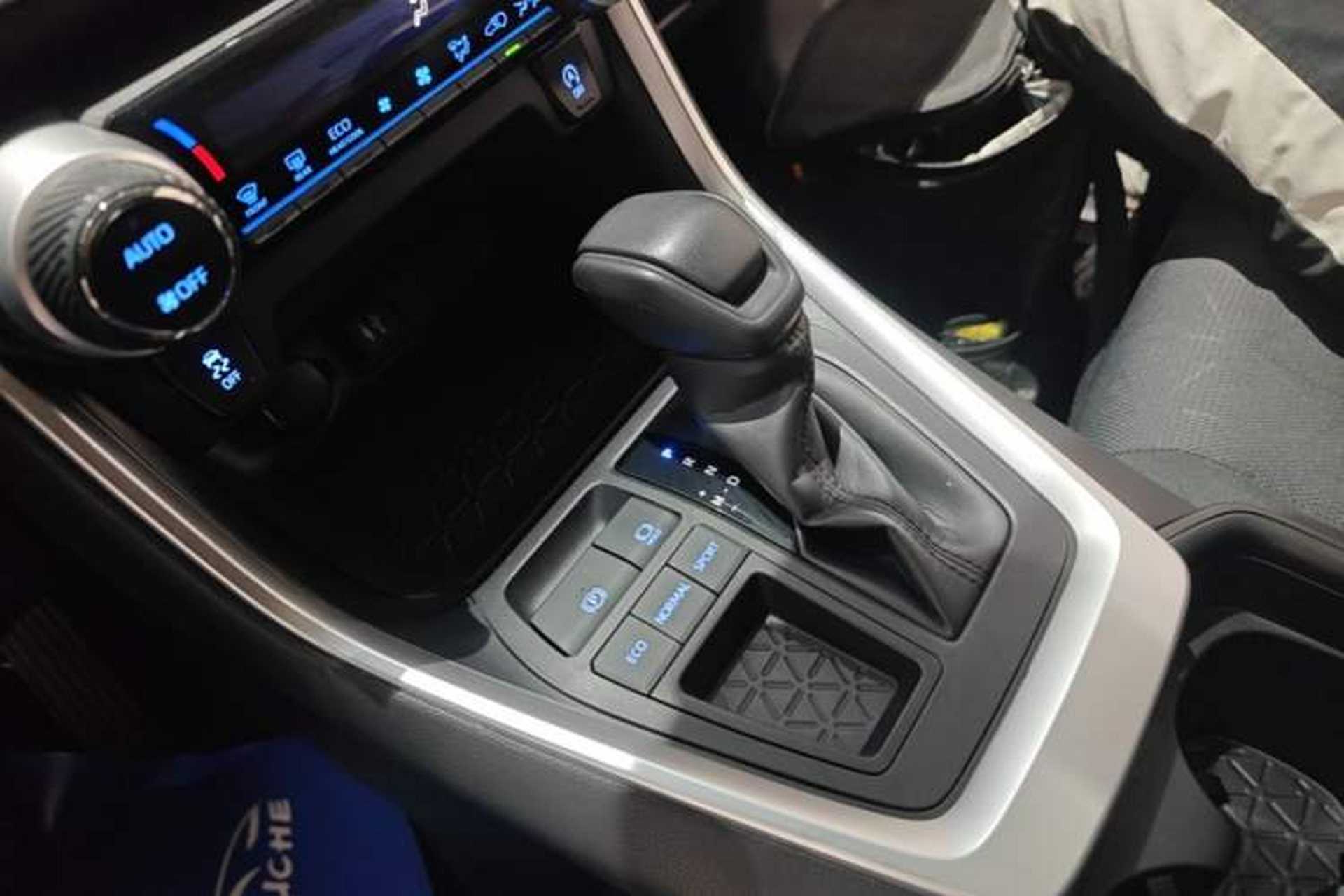 Used Toyota RAV4 2021 2.0L CVT Two-Wheel Drive Fashion Edition Gear Lever