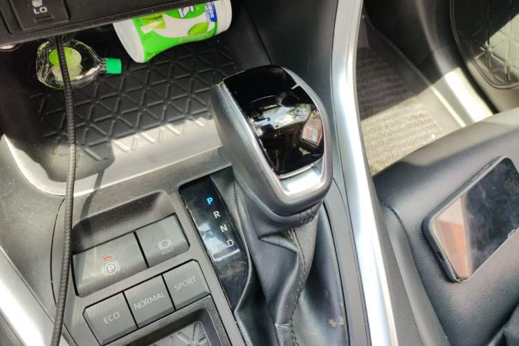 Used Toyota RAV4 2021 2.0L CVT Two-Wheel Drive Fashion PLUS Edition Gear Lever
