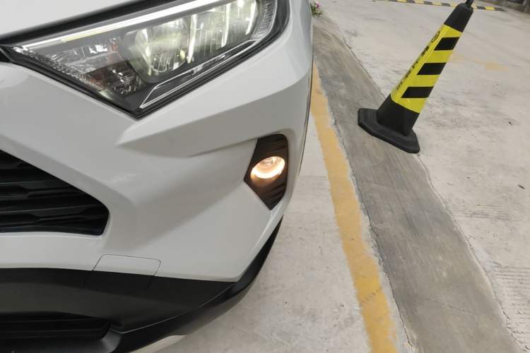 Used Toyota RAV4 2021 2.0L CVT Two-Wheel Drive Fashion Edition Left Front Headlight