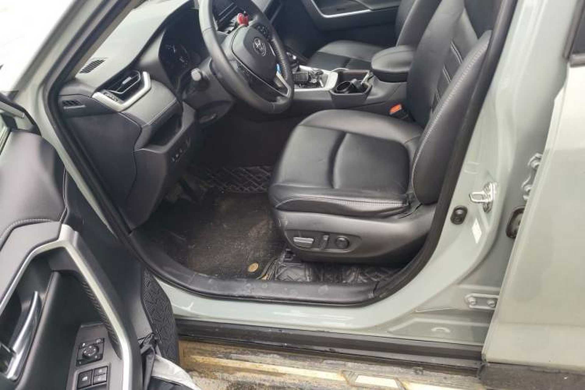 Used Toyota RAV4 2021 2.0L CVT 4x4 Style PLUS Edition Left Front Seat