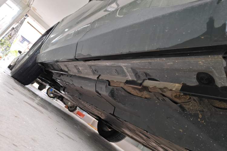 Used Toyota RAV4 2021 2.0L CVT Two-Wheel Drive Fashion Edition Left Side Sill