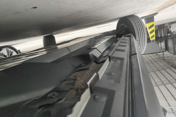 Used Toyota RAV4 2021 2.0L CVT Two-Wheel Drive Fashion Edition Left Side Sill