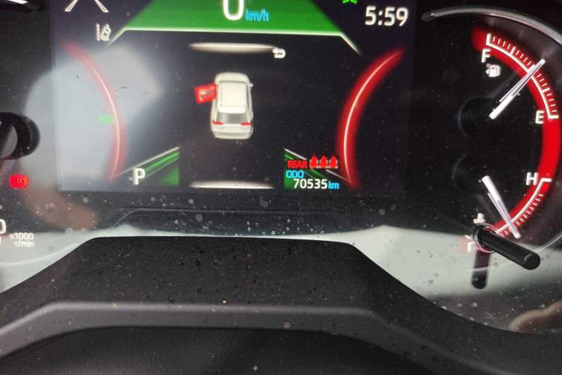 Used Toyota RAV4 2021 2.0L CVT Two-Wheel Drive Fashion PLUS Edition Odometer Close Up