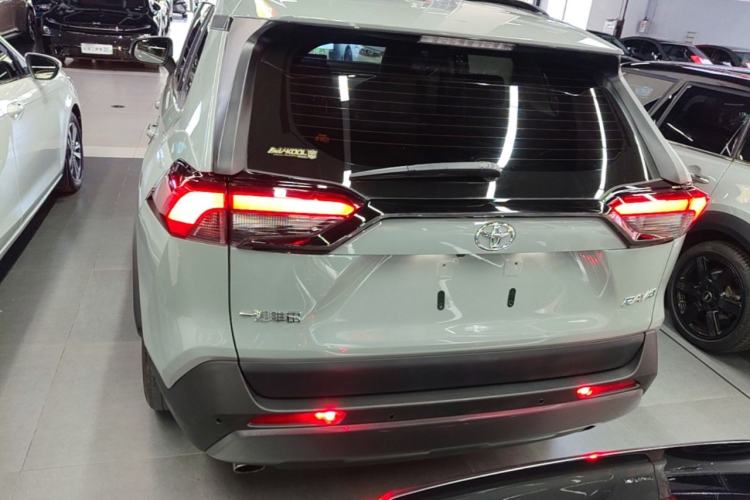 Used Toyota RAV4 2021 2.0L CVT Two-Wheel Drive Fashion PLUS Edition Rear