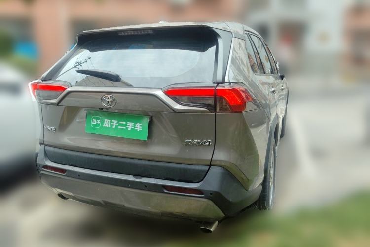 Used Toyota RAV4 2021 2.0L CVT Two-Wheel Drive Fashion PLUS Edition Rear