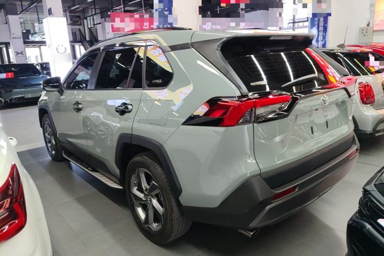 Used Toyota RAV4 2021 2.0L CVT Two-Wheel Drive Fashion PLUS Edition Rear Left 45 Deg
