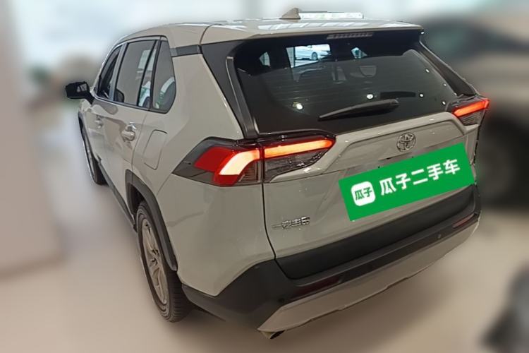 Used Toyota RAV4 2021 2.0L CVT Two-Wheel Drive Fashion PLUS Edition Rear Left 45 Deg
