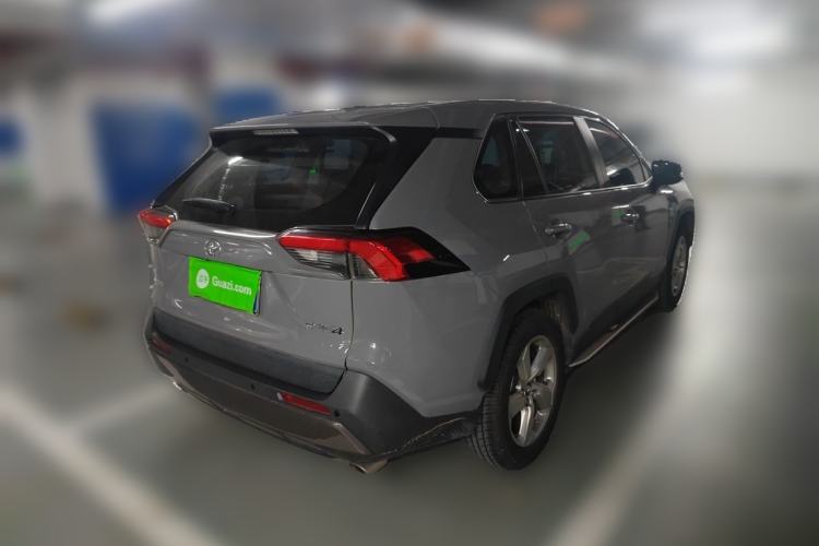 Used Toyota RAV4 2021 2.0L CVT Two-Wheel Drive Fashion Edition Rear Right 45 Deg