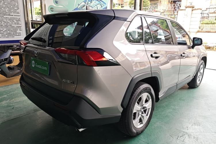 Used Toyota RAV4 2021 2.0L CVT Two-Wheel Drive Urban Edition Rear Right 45 Deg