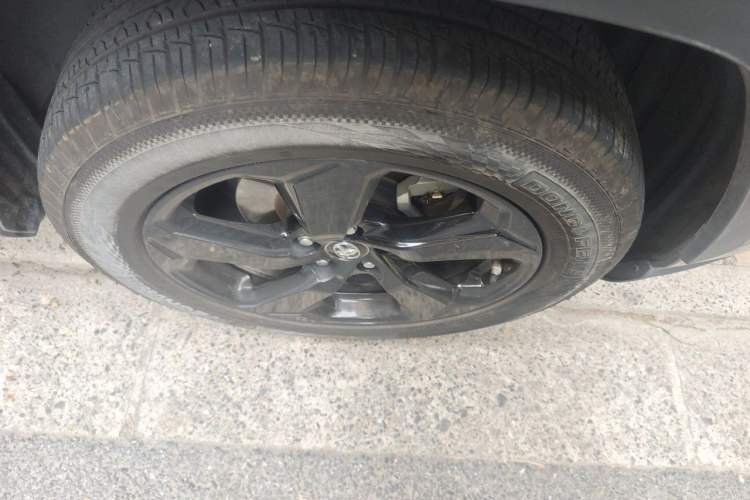 Used Toyota RAV4 2021 Dual-Engine 2.5L E-CVT Four-Wheel Drive Elite PLUS Edition Right Front Wheel Hub