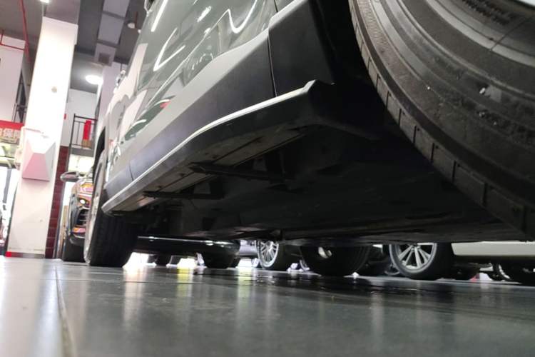 Used Toyota RAV4 2021 2.0L CVT Two-Wheel Drive Fashion PLUS Edition Right Side Sill