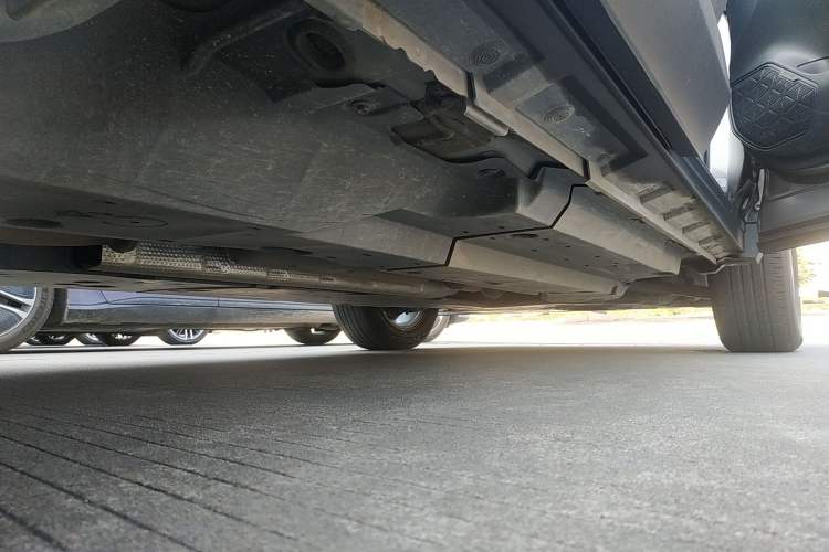 Used Toyota RAV4 2021 2.0L CVT Two-Wheel Drive Fashion Edition Right Side Sill