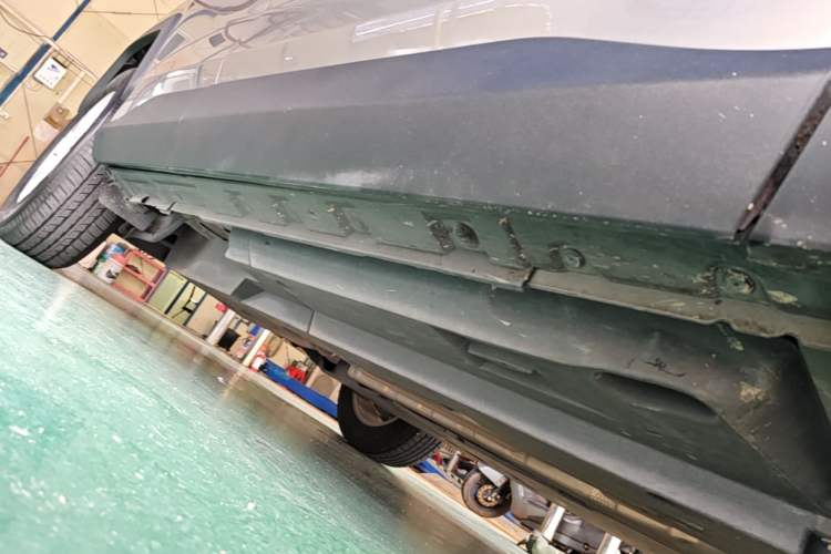 Used Toyota RAV4 2021 2.0L CVT Two-Wheel Drive Urban Edition Right Side Sill
