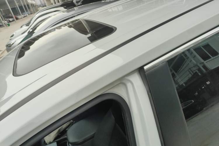 Used Toyota RAV4 2021 2.0L CVT Two-Wheel Drive Fashion Edition Roof