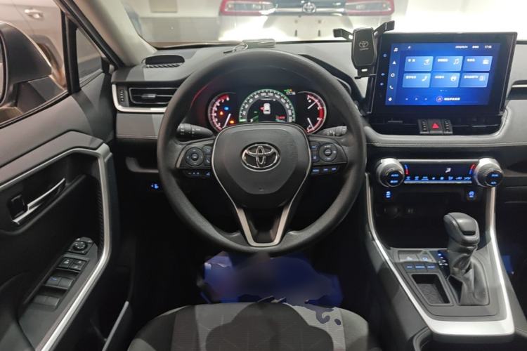 Used Toyota RAV4 2021 2.0L CVT Two-Wheel Drive Fashion Edition Steering Wheel