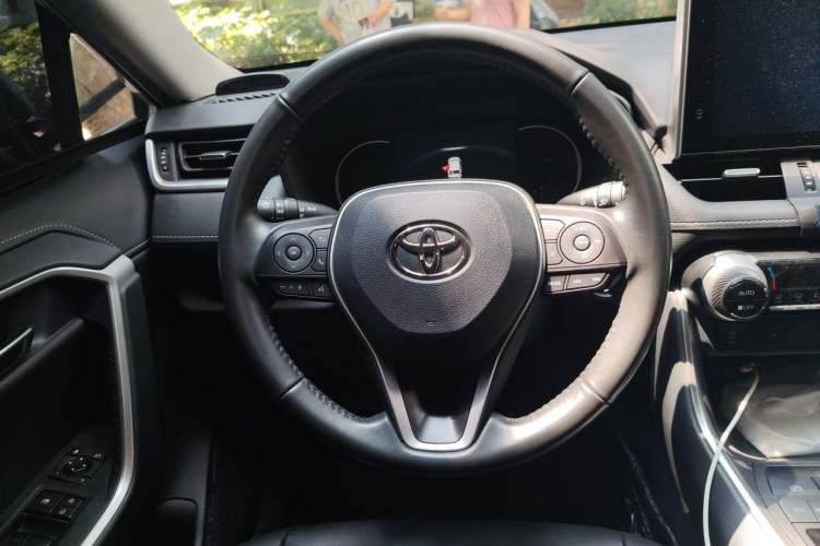 Used Toyota RAV4 2021 2.0L CVT Two-Wheel Drive Fashion PLUS Edition Steering Wheel