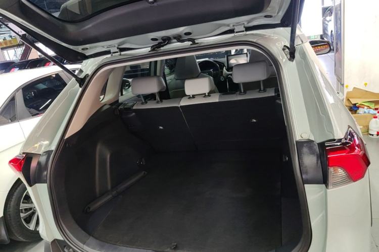 Used Toyota RAV4 2021 2.0L CVT Two-Wheel Drive Fashion PLUS Edition Trunk