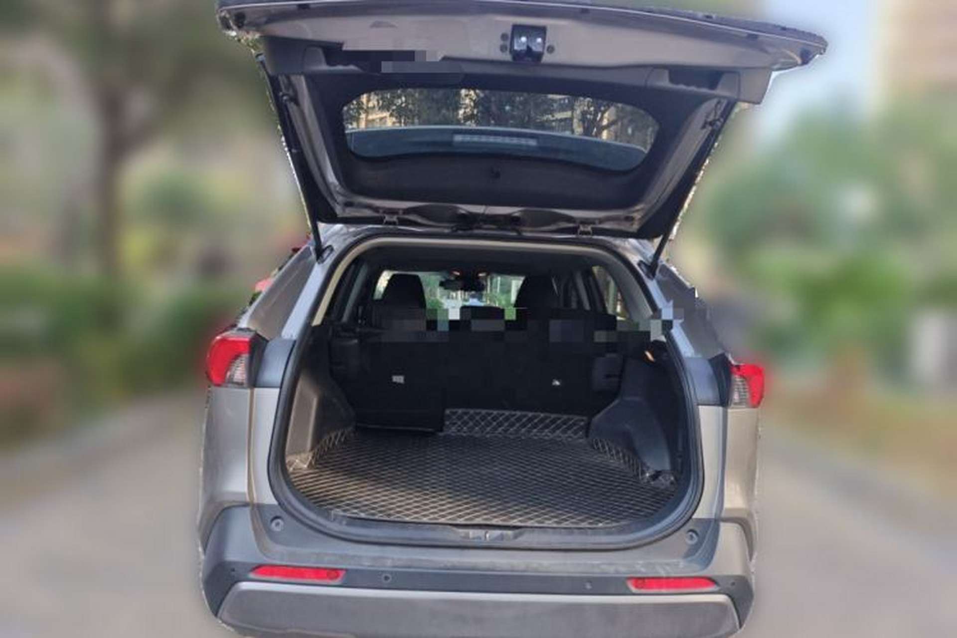 Used Toyota RAV4 2021 2.0L CVT Two-Wheel Drive Fashion Edition Trunk