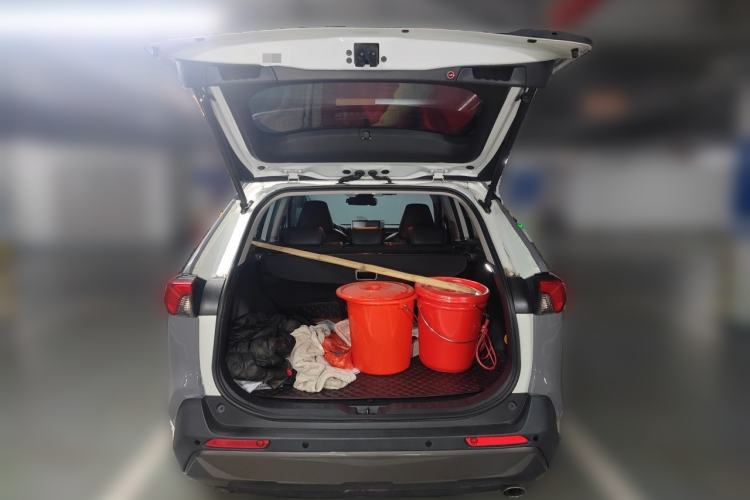 Used Toyota RAV4 2021 2.0L CVT Two-Wheel Drive Fashion Edition Trunk