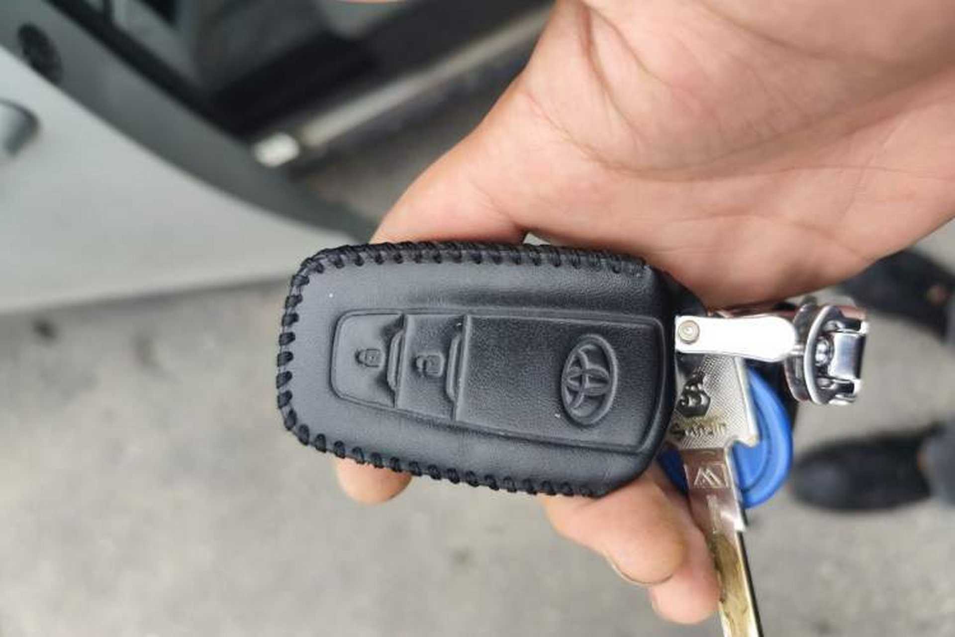 Used Toyota RAV4 2021 2.0L CVT 4x4 Style PLUS Edition Vehicle Key