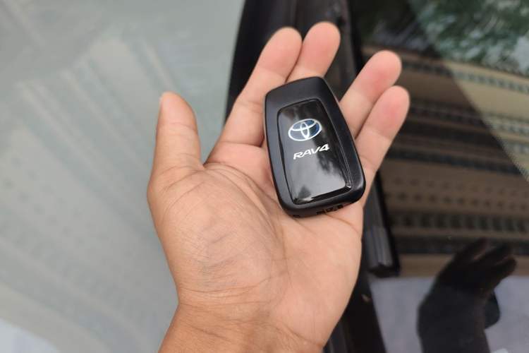 Used Toyota RAV4 2021 Dual-Engine 2.5L E-CVT Four-Wheel Drive Elite PLUS Edition Vehicle Key