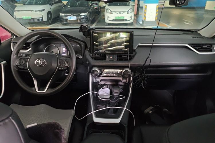Used Toyota RAV4 2021 2.0L CVT Two-Wheel Drive Urban Edition Center Console