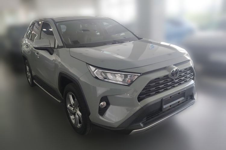 Used Toyota RAV4 2021 2.0L CVT Two-Wheel Drive Fashion Edition Front Right 45 Deg