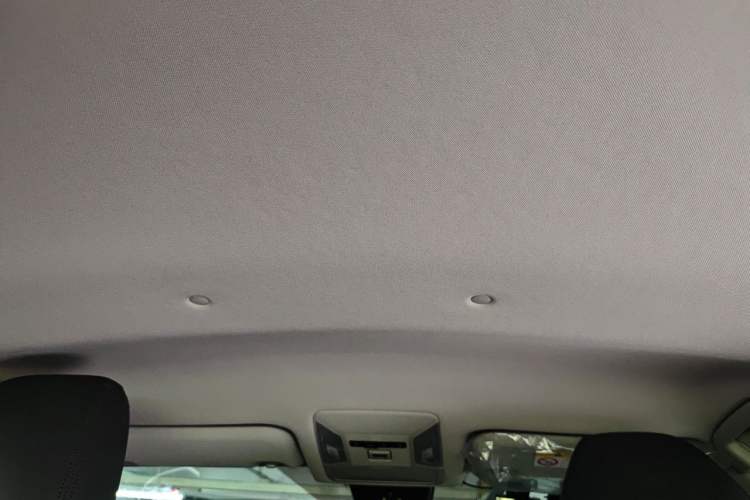 Used Toyota RAV4 2021 2.0L CVT Two-Wheel Drive Urban Edition Headliner