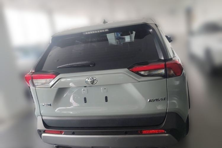 Used Toyota RAV4 2021 2.0L CVT Two-Wheel Drive Fashion Edition Rear