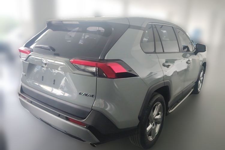 Used Toyota RAV4 2021 2.0L CVT Two-Wheel Drive Fashion Edition Rear Right 45 Deg